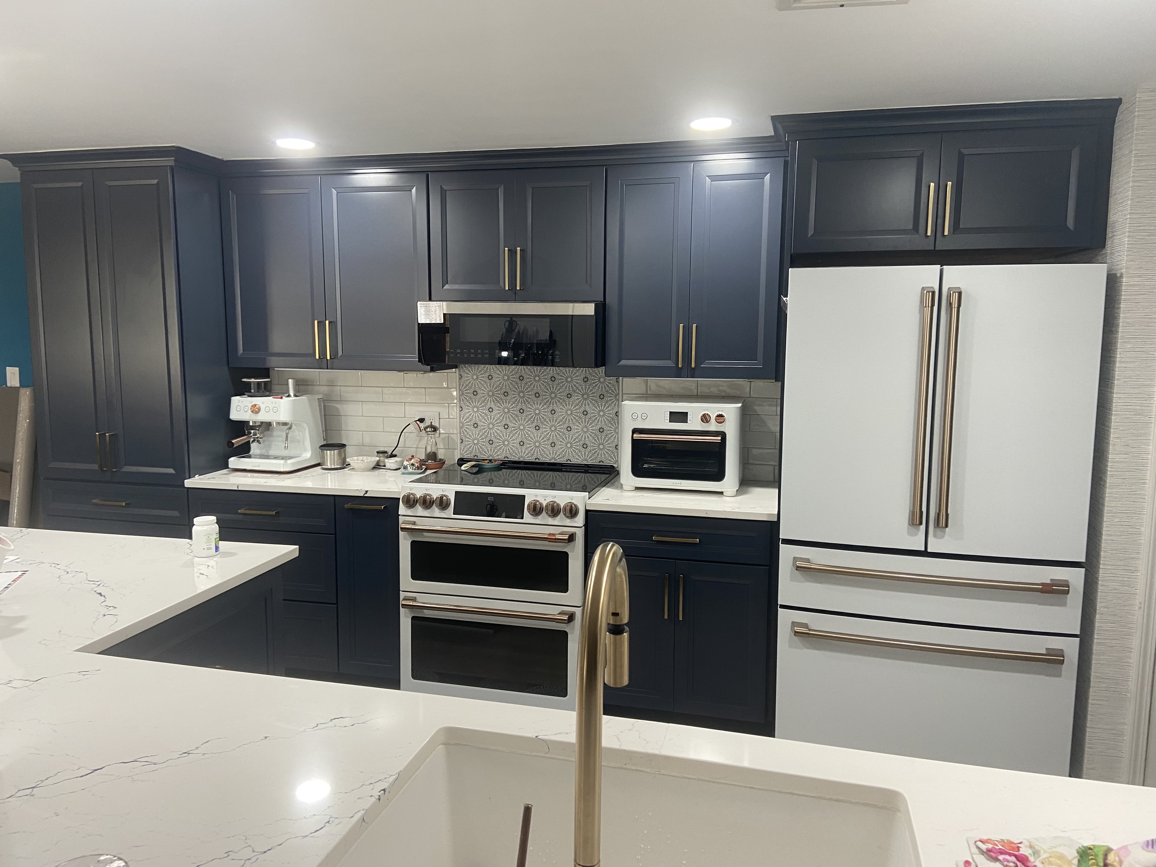 Full kitchen remodel featuring Kraftmaid cabinetry